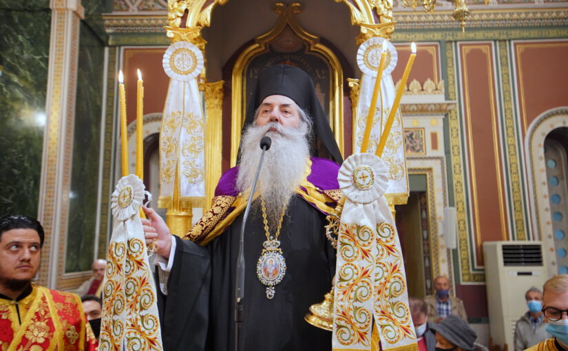 Ο Εσπερινός του πολιούχου Πειραιώς, Αγίου Σπυρίδωνος του θαυματουργού.