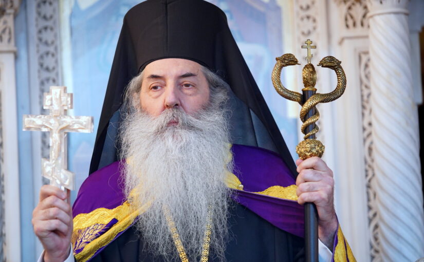 O Κατανυκτικός Εσπερινός στην Ι.Μητρόπολη Πειραιώς – Οι Χαιρετισμοί του Σταυρού και η ομιλία του Σεβασμιωτάτου.