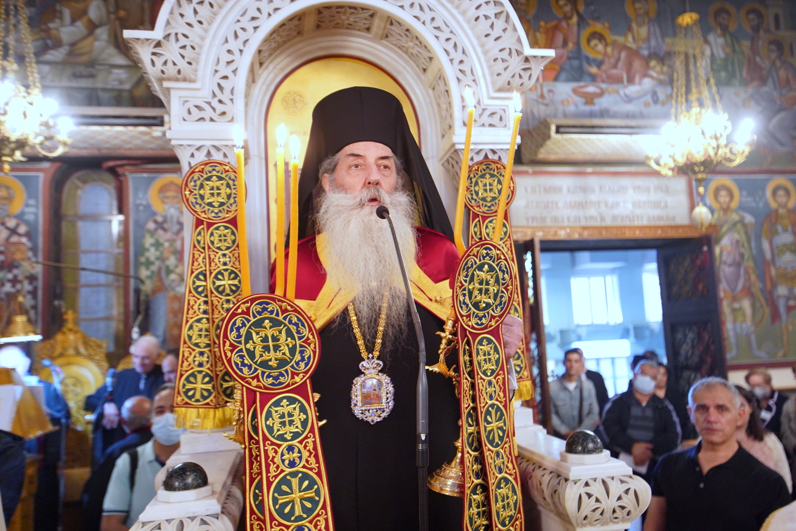 Πανηγυρικός Εσπερινός στον Ιερό Ναό Αγίου Δημητρίου Πειραιώς.