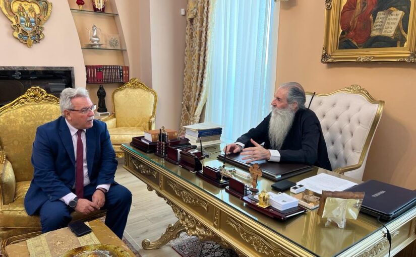 Επίσκεψη υποψηφίου Δημάρχου Καλαβρύτων Θ.Κανελλόπουλου στον συντοπίτη του Σεβασμιώτατο Μητροπολίτη Πειραιώς κ.Σεραφείμ.