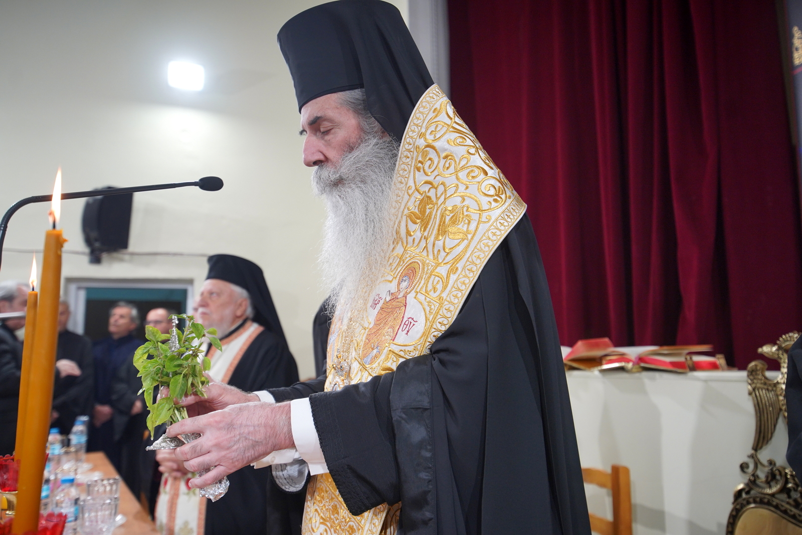 Αγιασμός για την νέα ιεραποστολική περίοδο στο Ωδείο της Ιεράς Μητροπόλεως Πειραιώς.