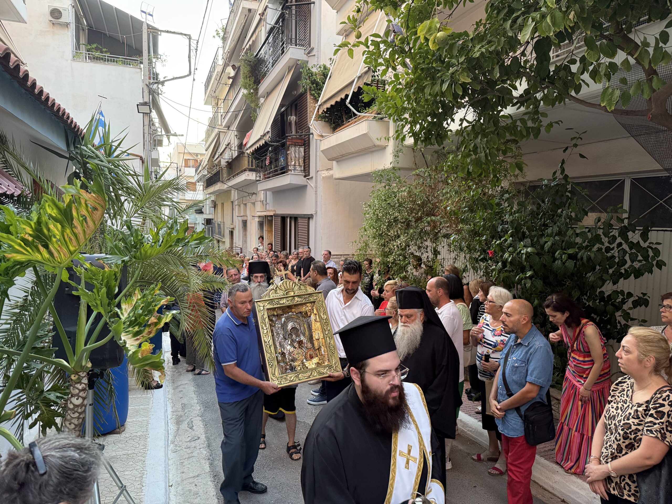 Μητροπολίτης Πειραιώς: Η Παναγία είναι το «Ρόδον το Αμάραντον» και ταυτόχρονα μας αναβλασταίνει, ως αιώνια ρίζα της ζωής, το αιώνιο ρόδο που είναι ο Χριστός.