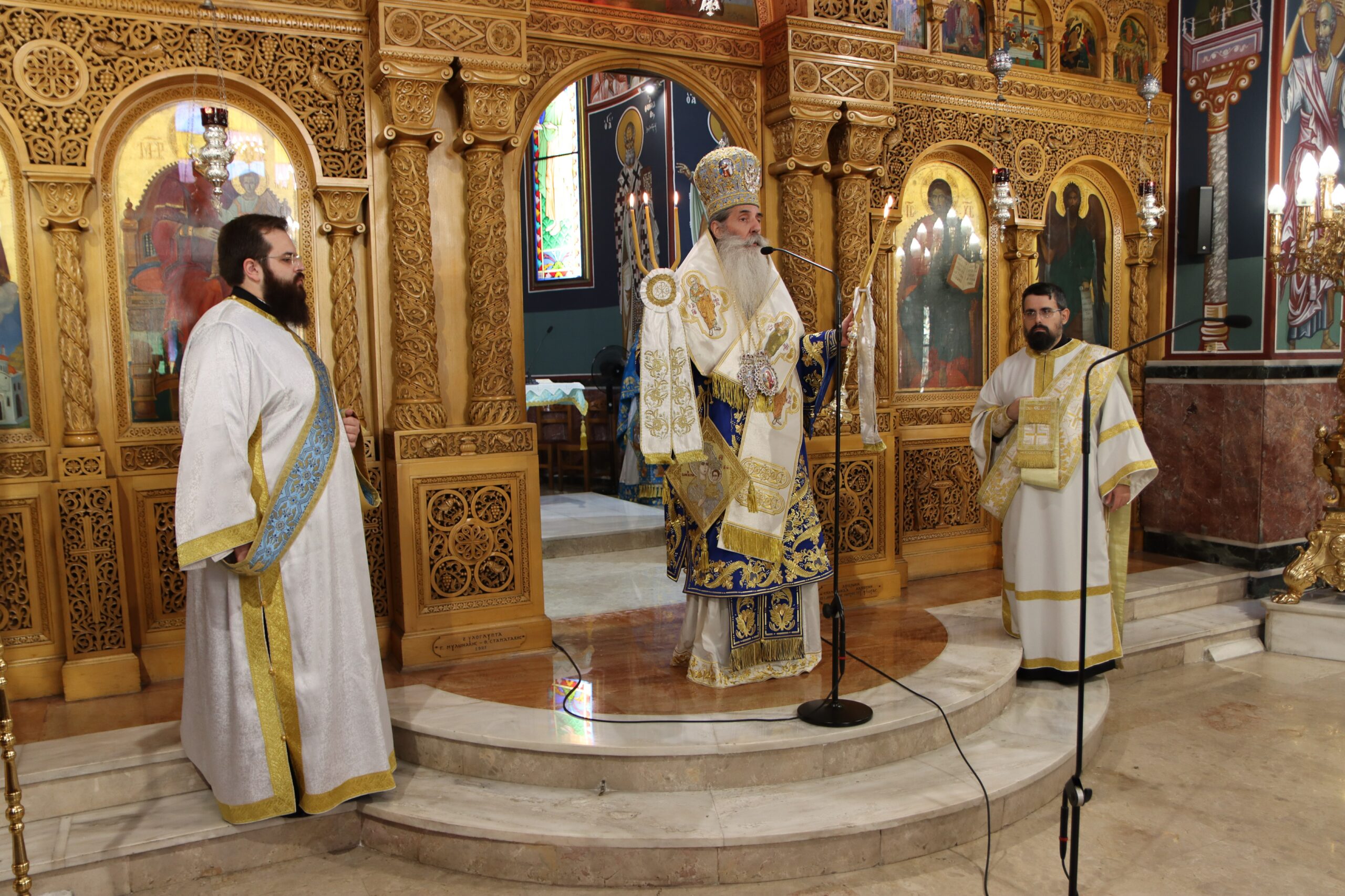 Μητροπολίτης Πειραιώς: Ζούμε και αναπνέουμε την ευλογία της Παναγίας μέσα στην Εκκλησία.