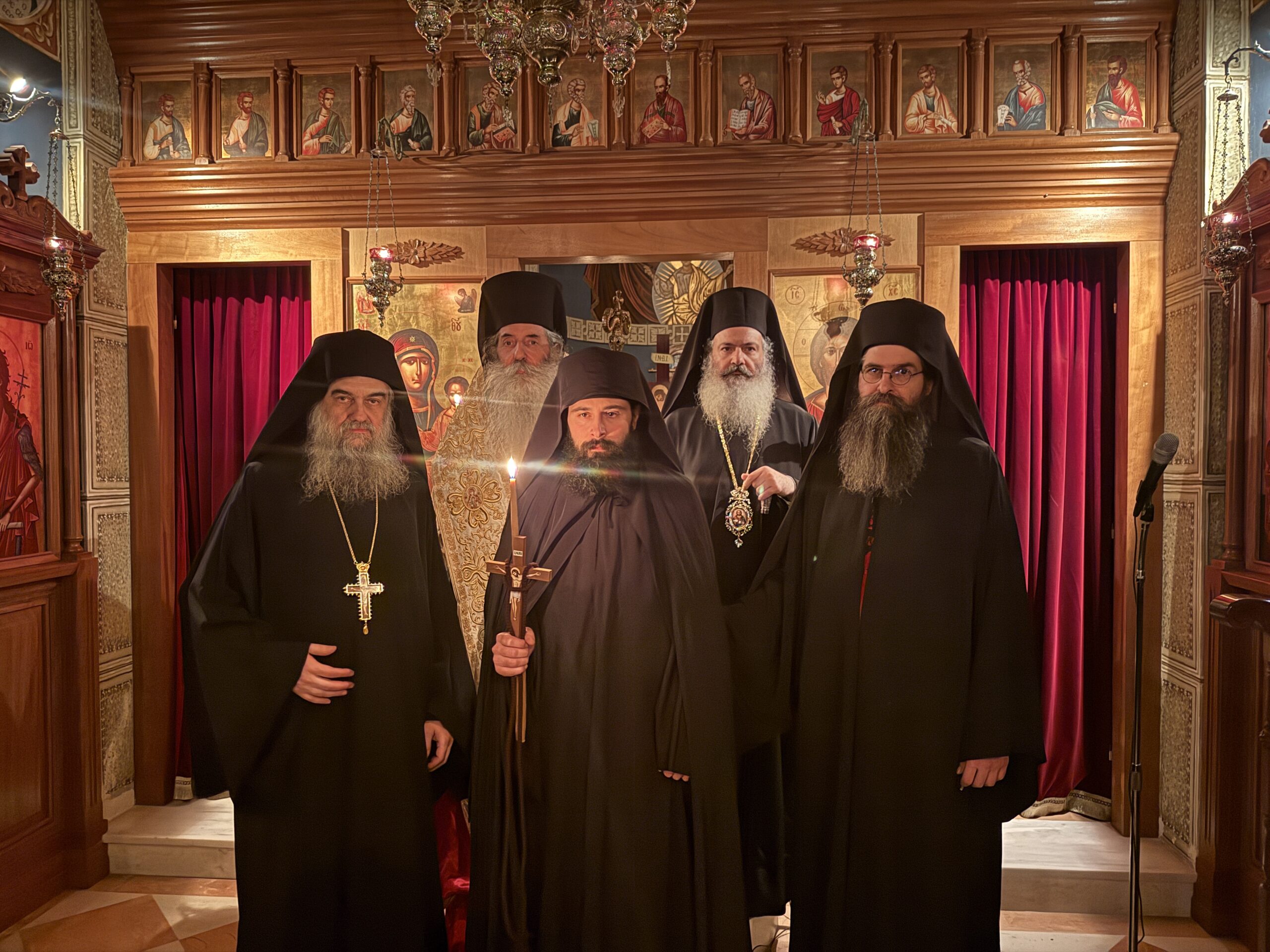 Μητροπολίτης Πειραιώς: «Κάθε Μοναχός είναι ένας μικρός Χριστός, ένα μεγάλο θαύμα» – Μοναχική Κουρά από τον Σεβασμιώτατο Μητροπολίτη Πειραιώς κ. Σεραφείμ.