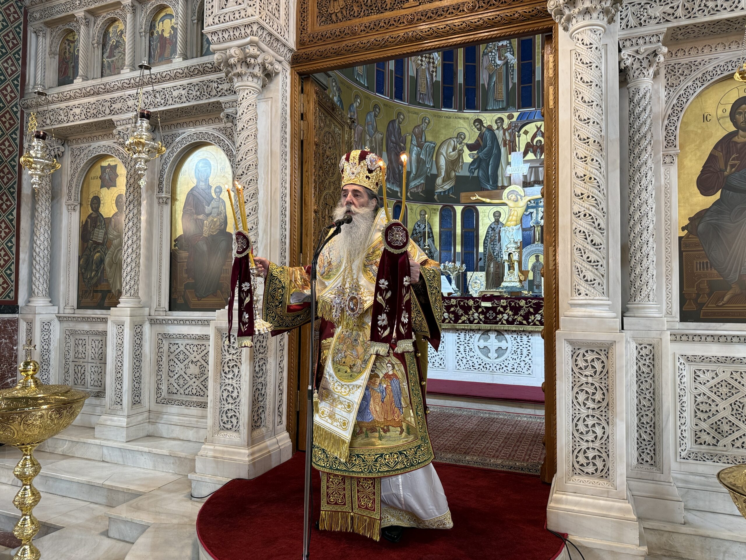 Η Δεσποτική εορτή της κατά Σάρκα Γεννήσεως του Κυρίου μας, στην Ιερά Μητρόπολη Πειραιώς.