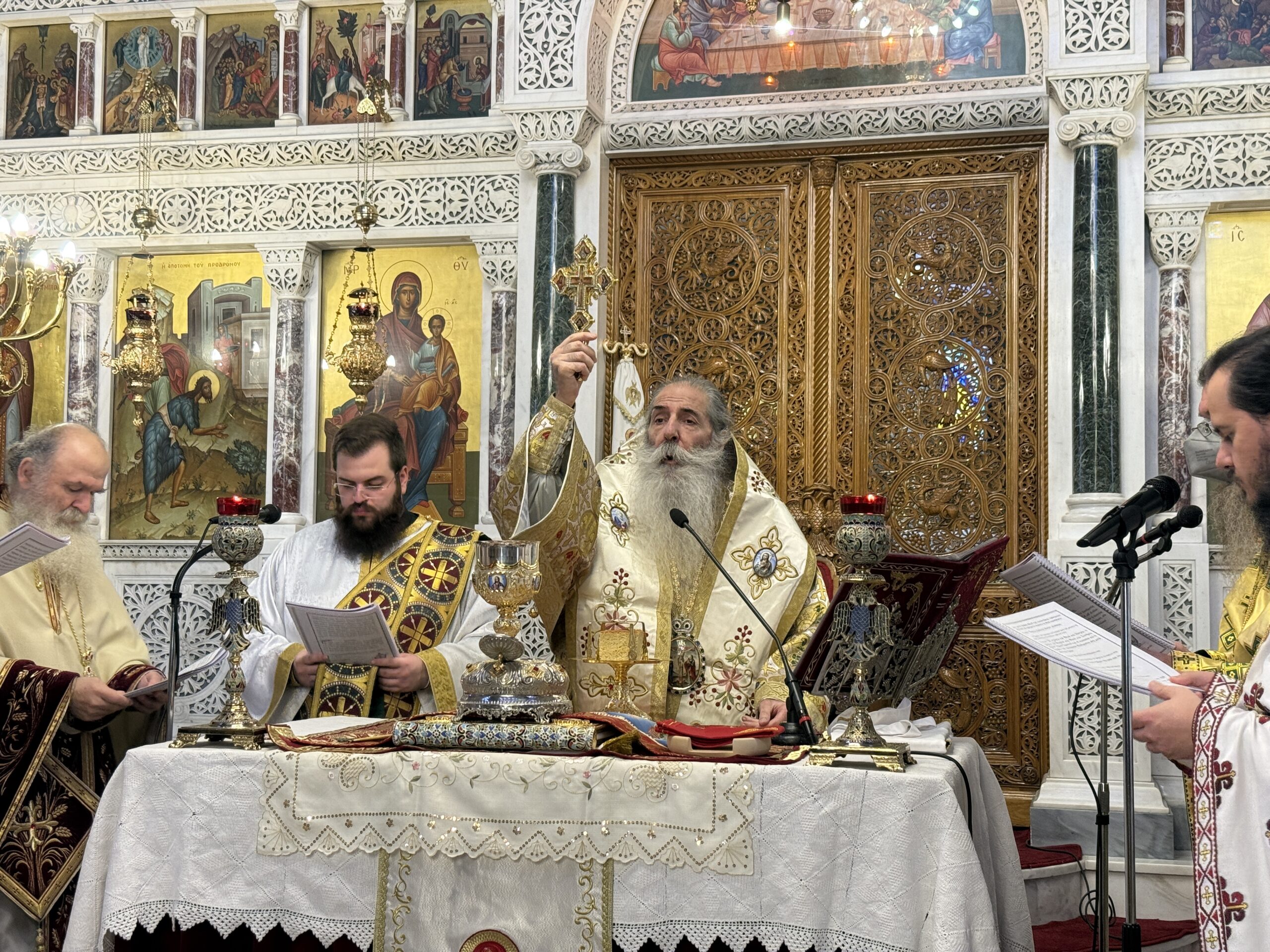 Μητροπολίτης Πειραιώς: «Όλοι όσοι διώκουν τον Χριστό, κτυπούν επάνω σε καρφιά, γιατί ο νικητής της ιστορίας θα είναι ο Κύριος».