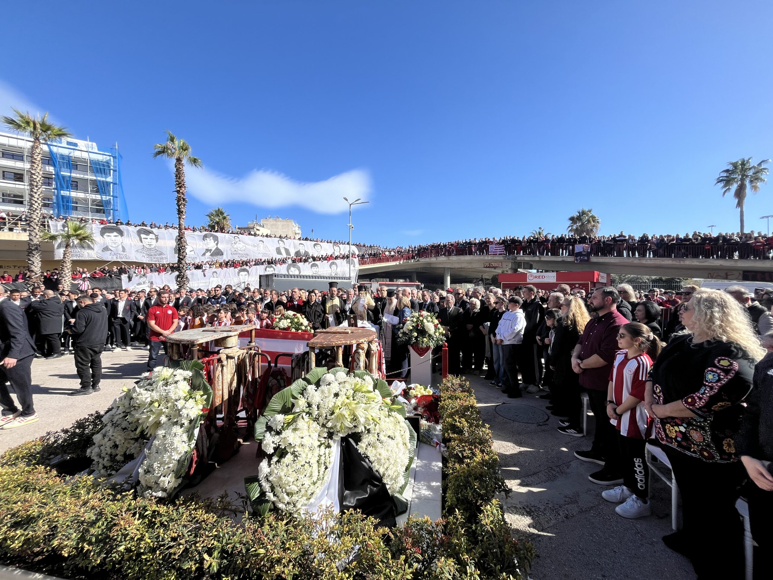 Επιμνημόσυνη Δέηση για τα θύματα της Θύρας 7.