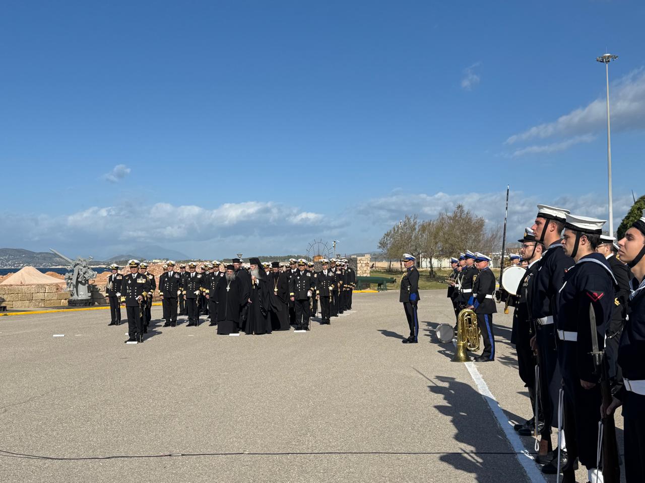 Ο Σεβ. Μητρ. Πειραιώς κ. Σεραφείμ στην τελετή παραλαβής – παράδοσης καθηκόντων του Διοικητή της Ναυτικής Διοίκησης Αιγαίου