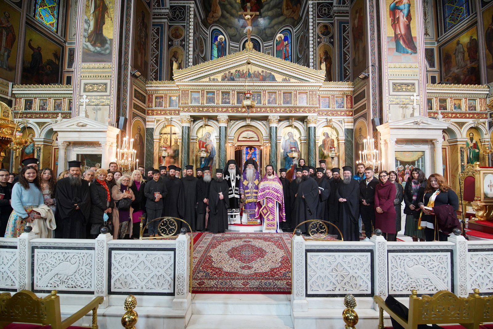 Μητροπολίτης Πειραιώς: «Η Θεία Χάρις είναι ο σκοπός της ζωής μας» – Προηγιασμένη για τα Στελέχη Νεότητος της Ι.Μ.Π.