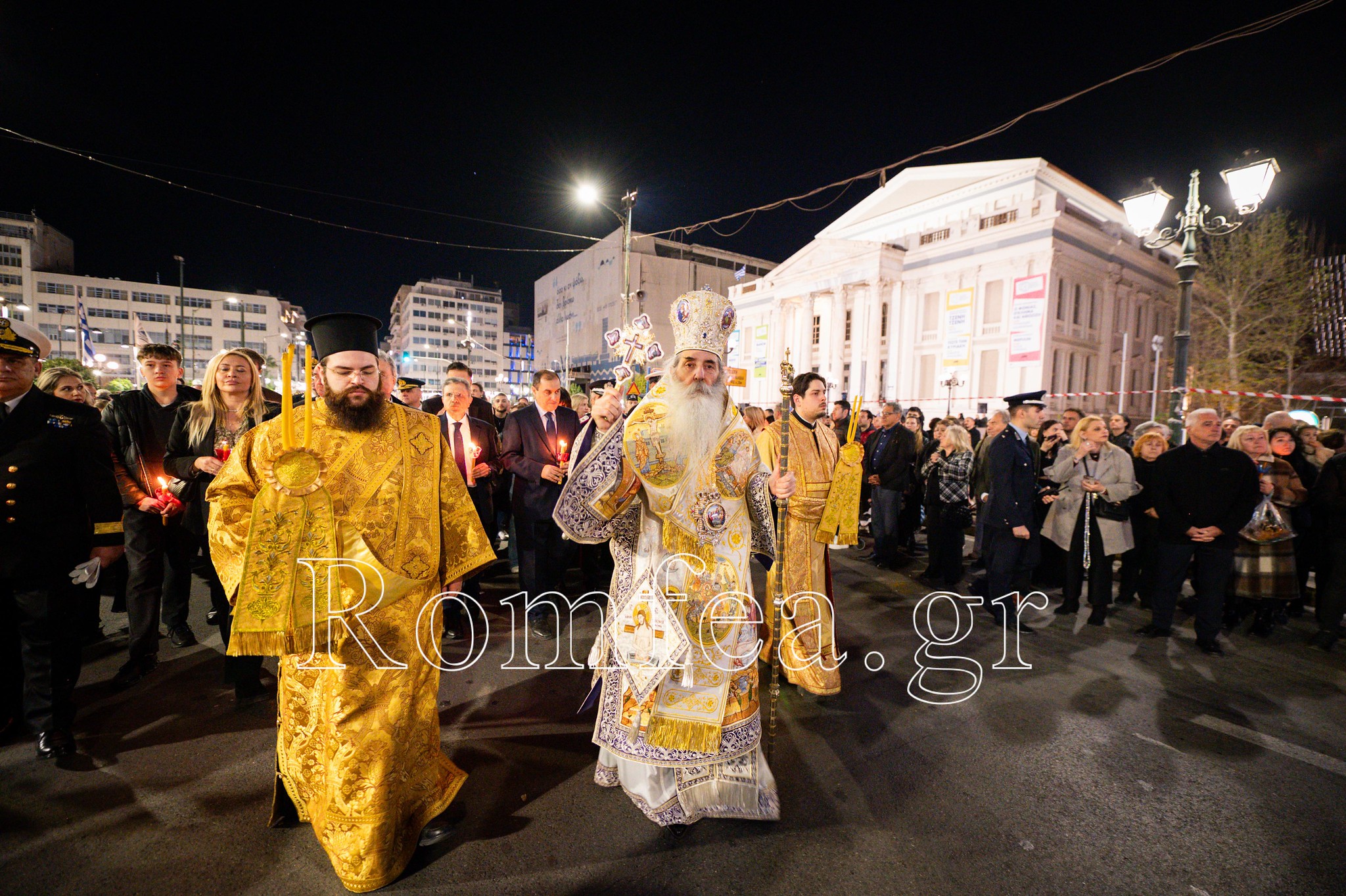 Η Ακολουθία του Επιταφίου Θρήνου στον Πειραιά.