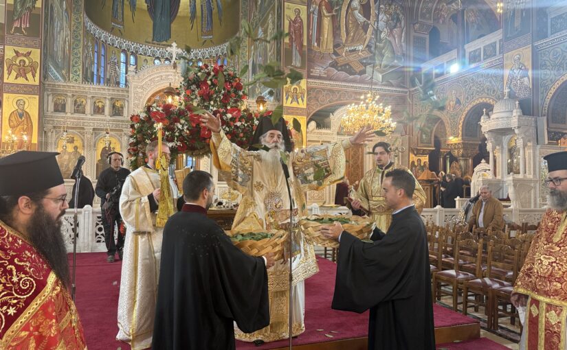 Μητροπολίτης Πειραιώς: «Εμείς πιστεύουμε στον Αναστάντα. Δεν πιστεύουμε σε έναν νεκρό άνθρωπο».