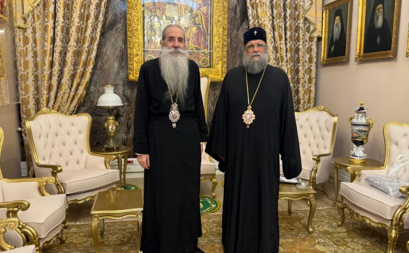 Συγκινητική επίσκεψη του Μητροπολίτου Αρκαδίας κ. Βασιλείου στον Σεβ. Μητρ. Πειραιώς κ. Σεραφείμ.