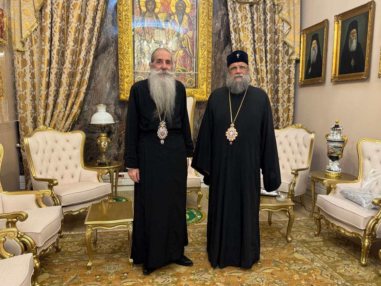 Συγκινητική επίσκεψη του Μητροπολίτου Αρκαδίας κ. Βασιλείου στον Σεβ. Μητρ. Πειραιώς κ. Σεραφείμ.