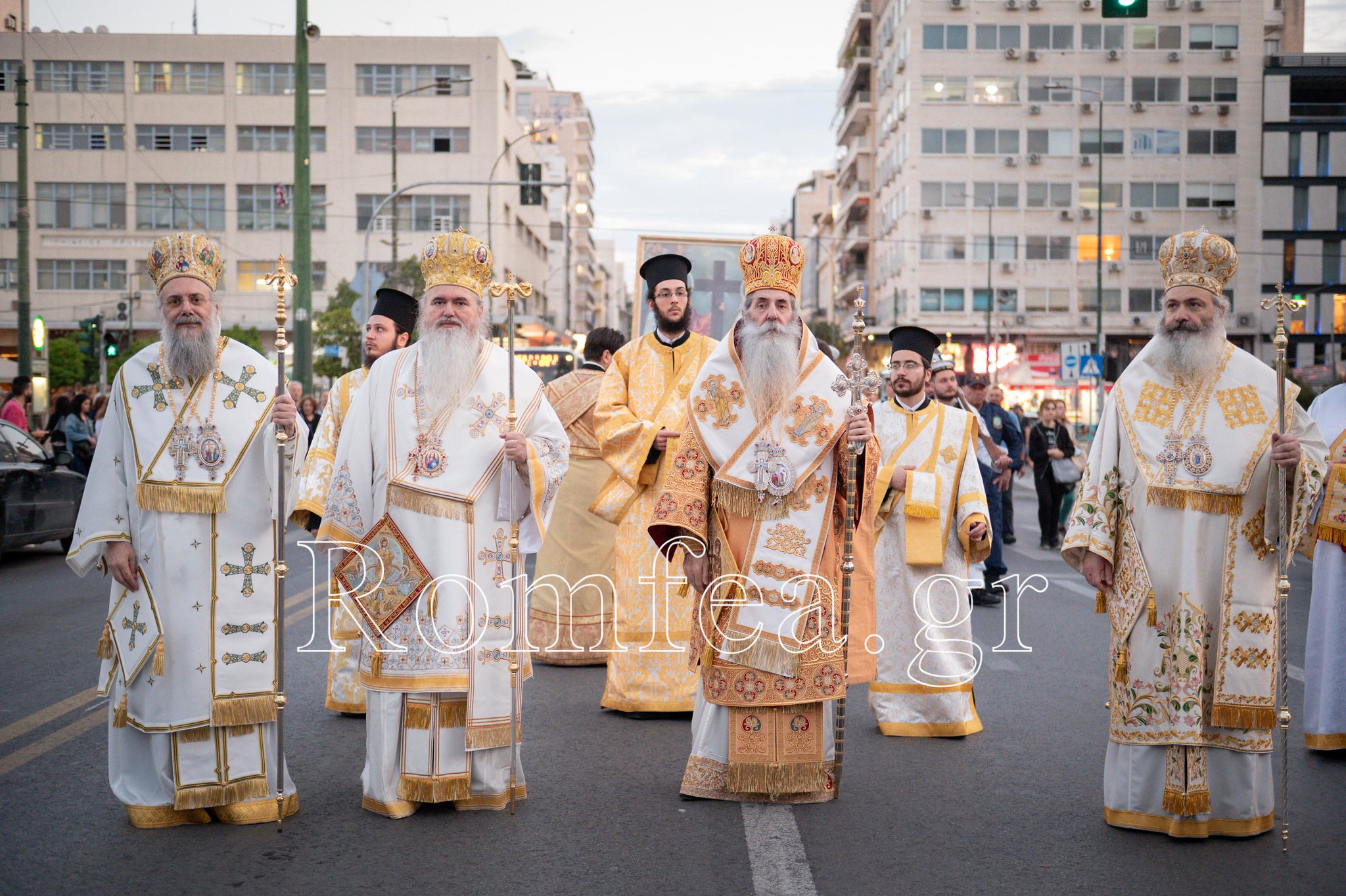 Μεθέορτος Εσπερινός και Λιτανεία στον Άγιο Κωνσταντίνο Πειραιώς
