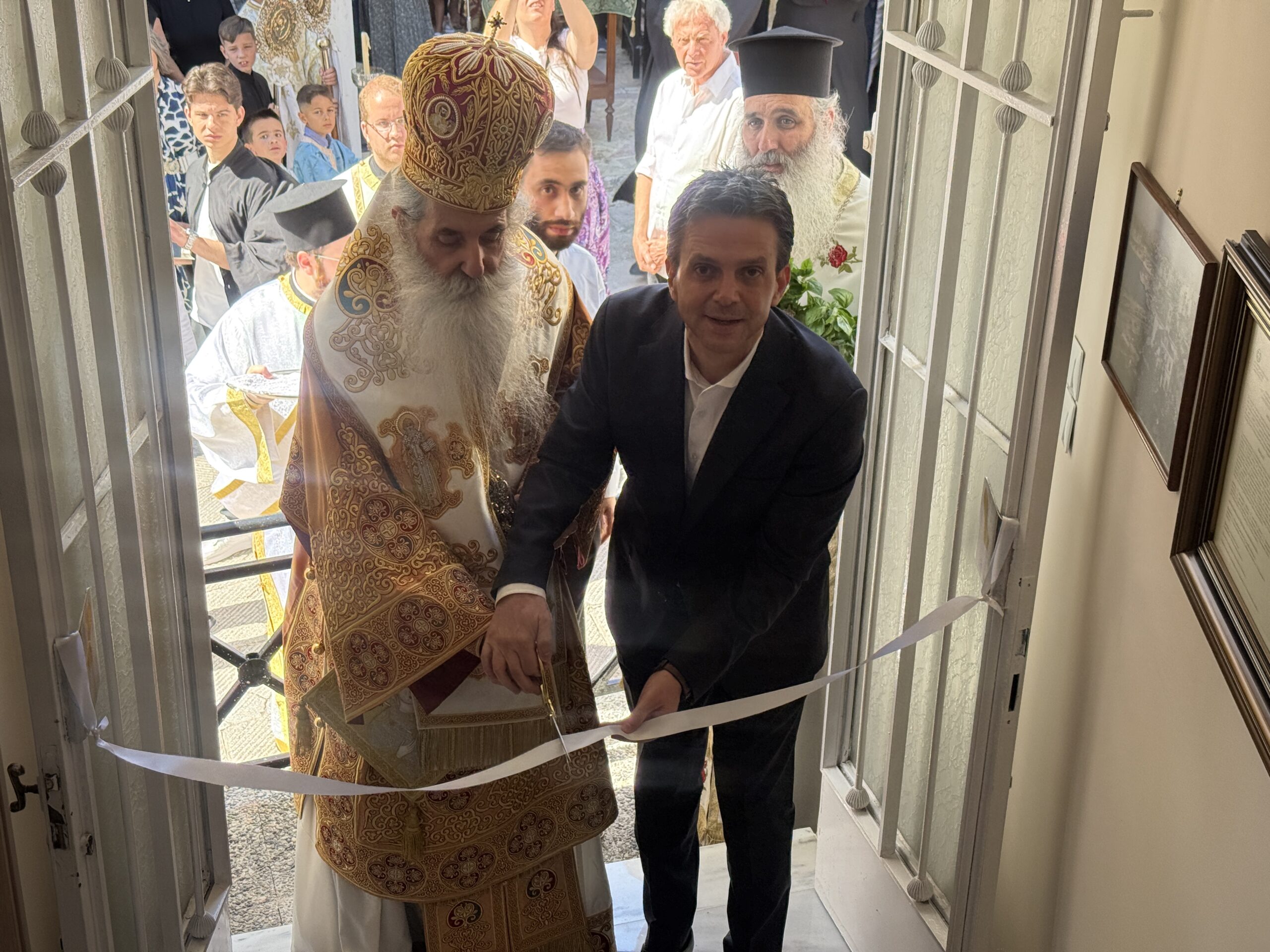 Εγκαίνια ανακαινισμένου Πνευματικού Κέντρου Αγίας Μαρίνας Καραβά, από τον Σεβ. Μητρ. Πειραιώς.